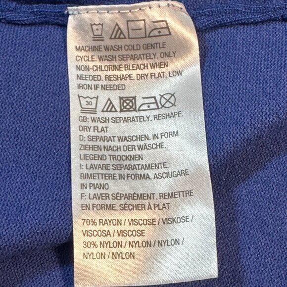 Susan Graver Women's Cold Shoulder Knit Top Size 2X Blue Keyhole Neckline - Picture 4 of 10